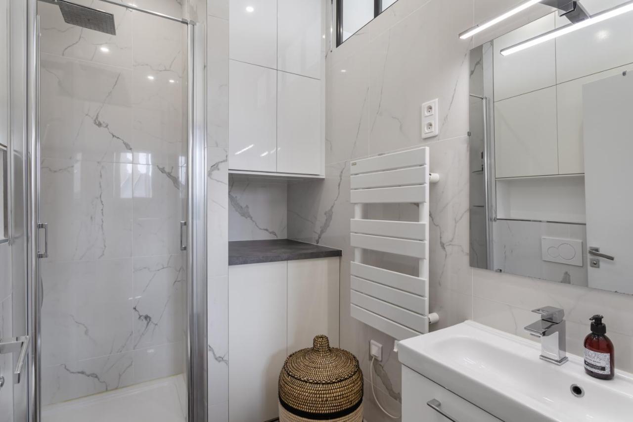 Le Rez De - Appt Pour 4 Vue Et Proche Des Plages Appartement *